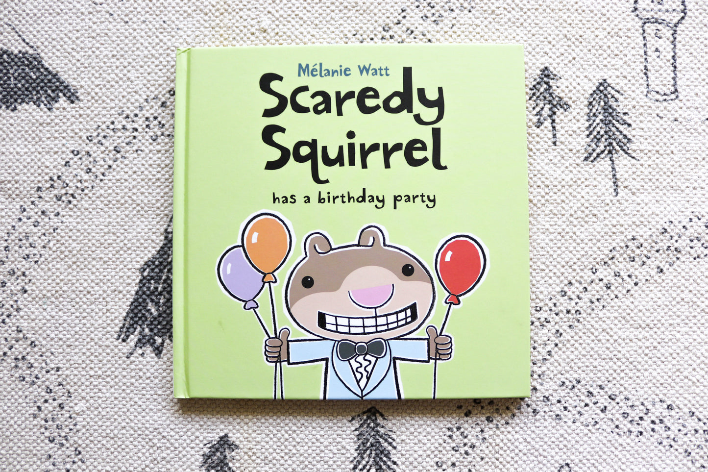 Scaredy Squirrel has a birthday party