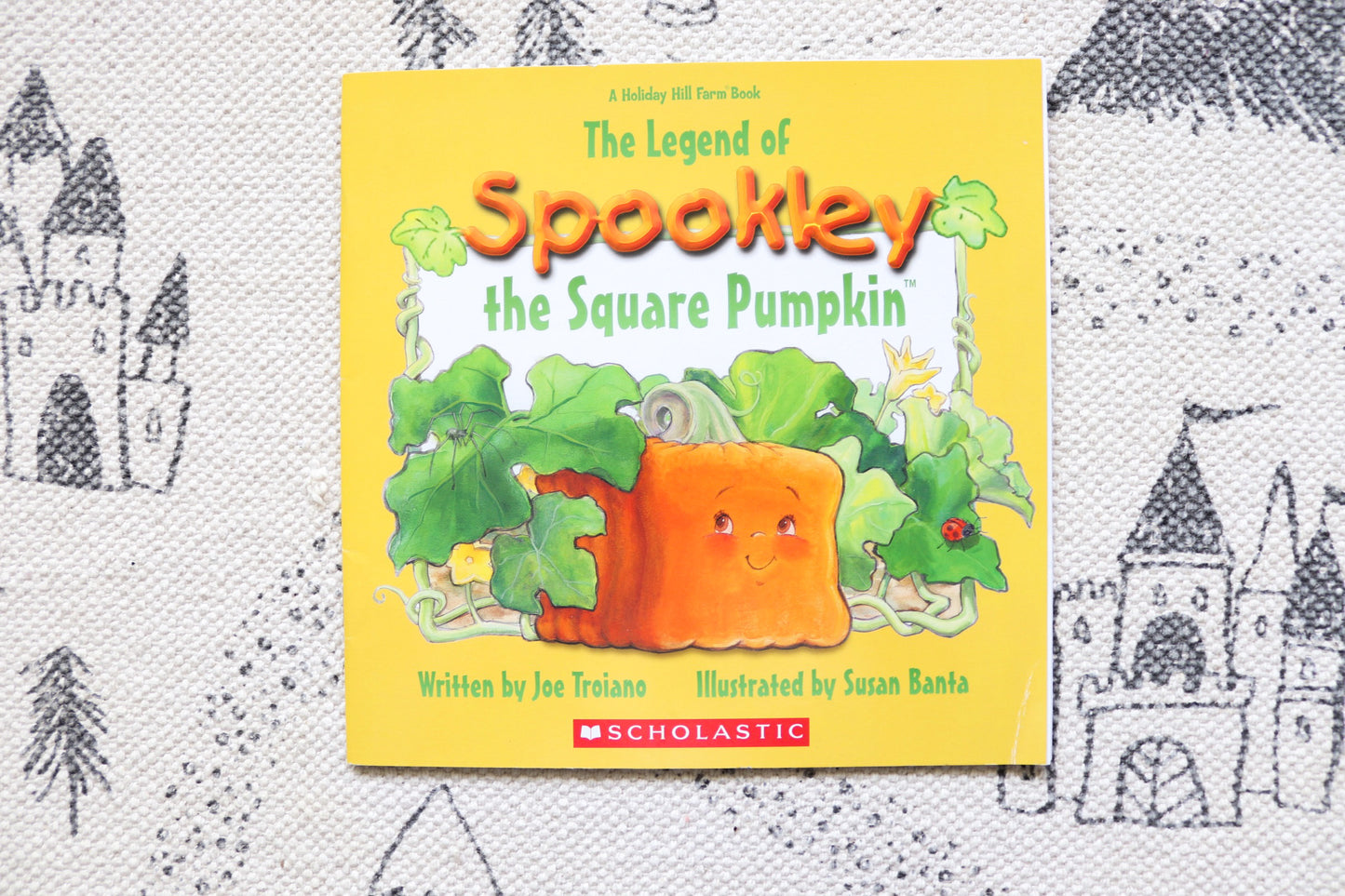 The legend of Spookley the square Pumpkin 🎃