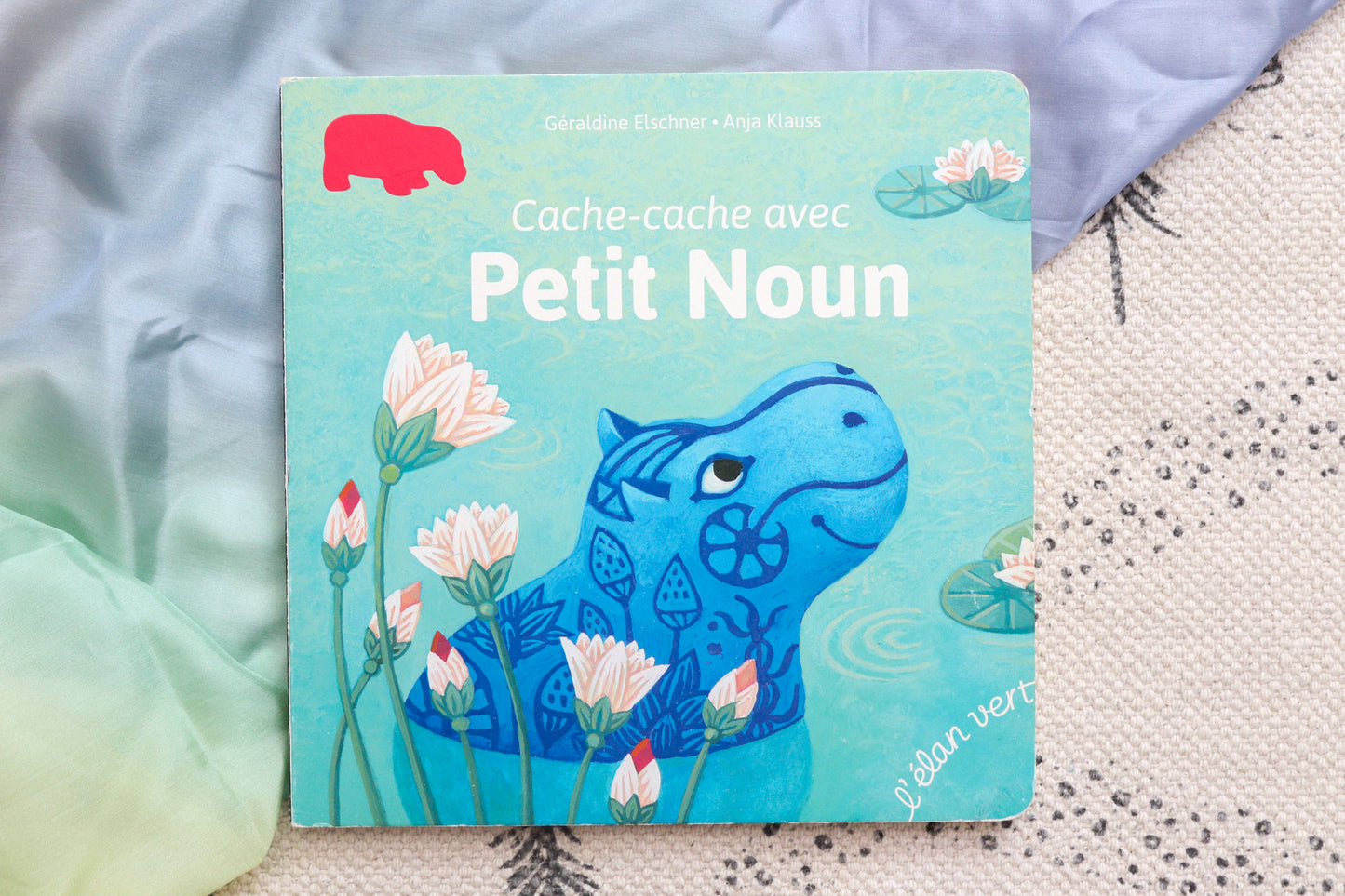 Cache-cache avec Petit Noun