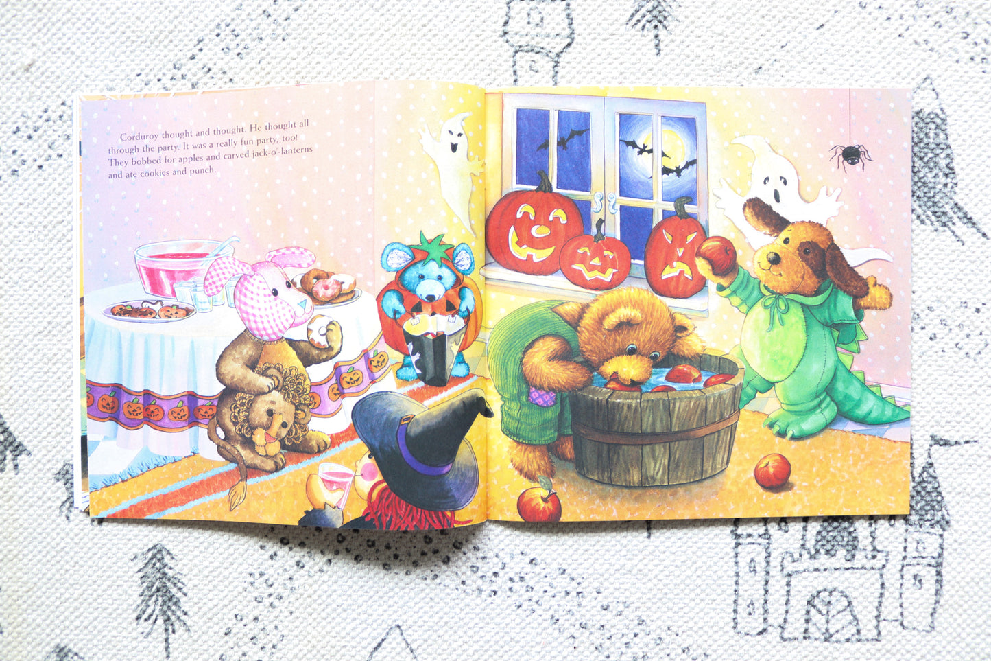 Corduroy's best Halloween Ever! 👻 🎃