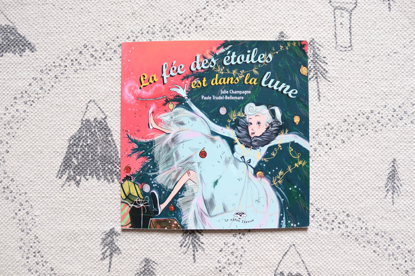 La fée des étoiles est dans la lune